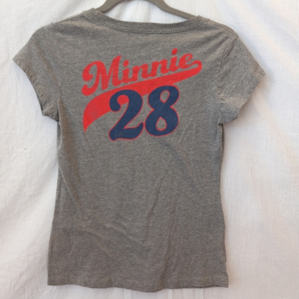 Girls gray Minnie Mouse short sleeved t-shirt, size medium